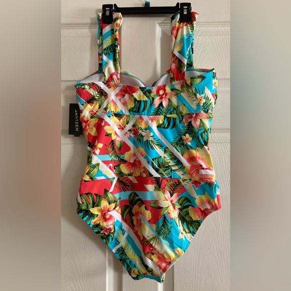 NWT ladies one piece tropical swimsuit by Jantzen - Picture 2 of 5